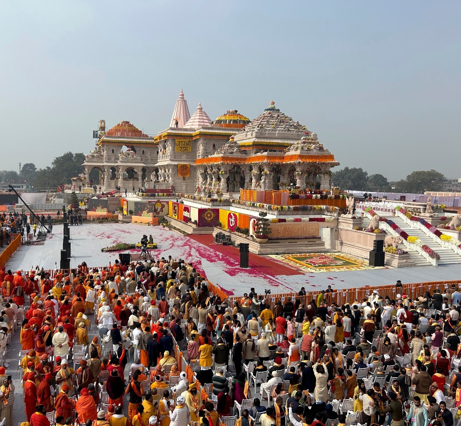 Prayagraj to Ayodhya Taxi Service by Pandit Ji Tours and Travels – Safe and Affordable Cab Booking