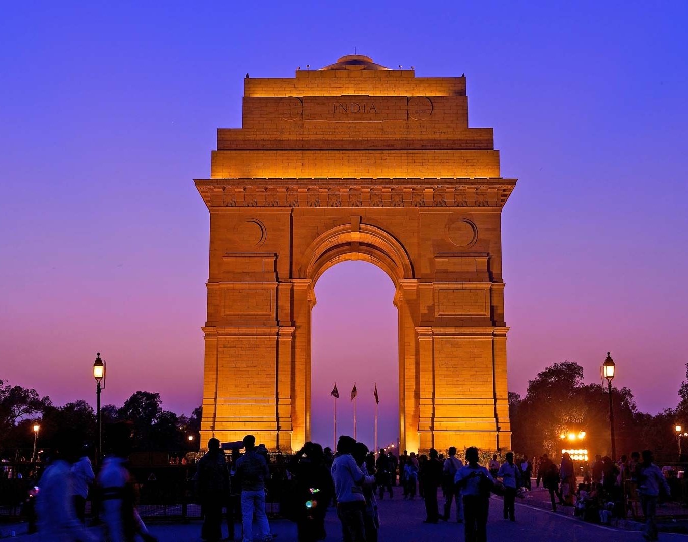 Taxi Service from Prayagraj to Delhi – One Way & Round Trip Cab by Pandit Ji Tours and Travels