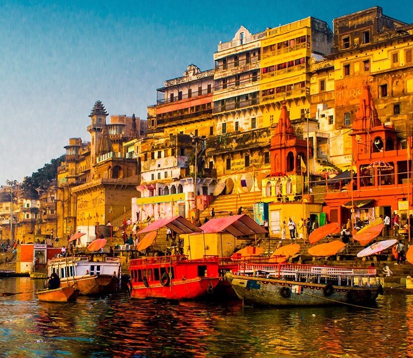 Prayagraj to Kashi Taxi Service by Pandit Ji Tours and Travels – Safe, Clean and On-Time Cabs